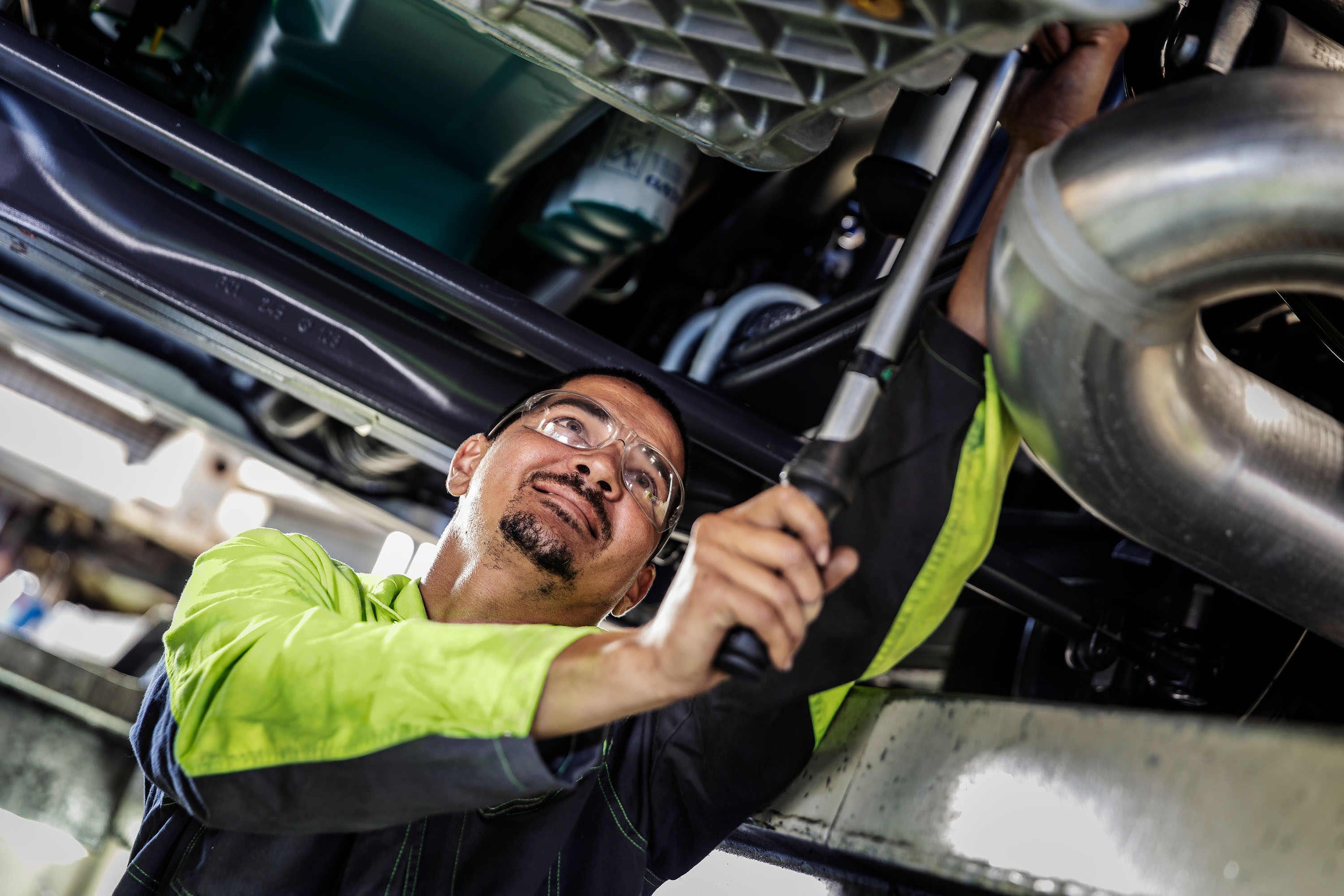 How vehicle maintenance saves you fuel Volvo Trucks