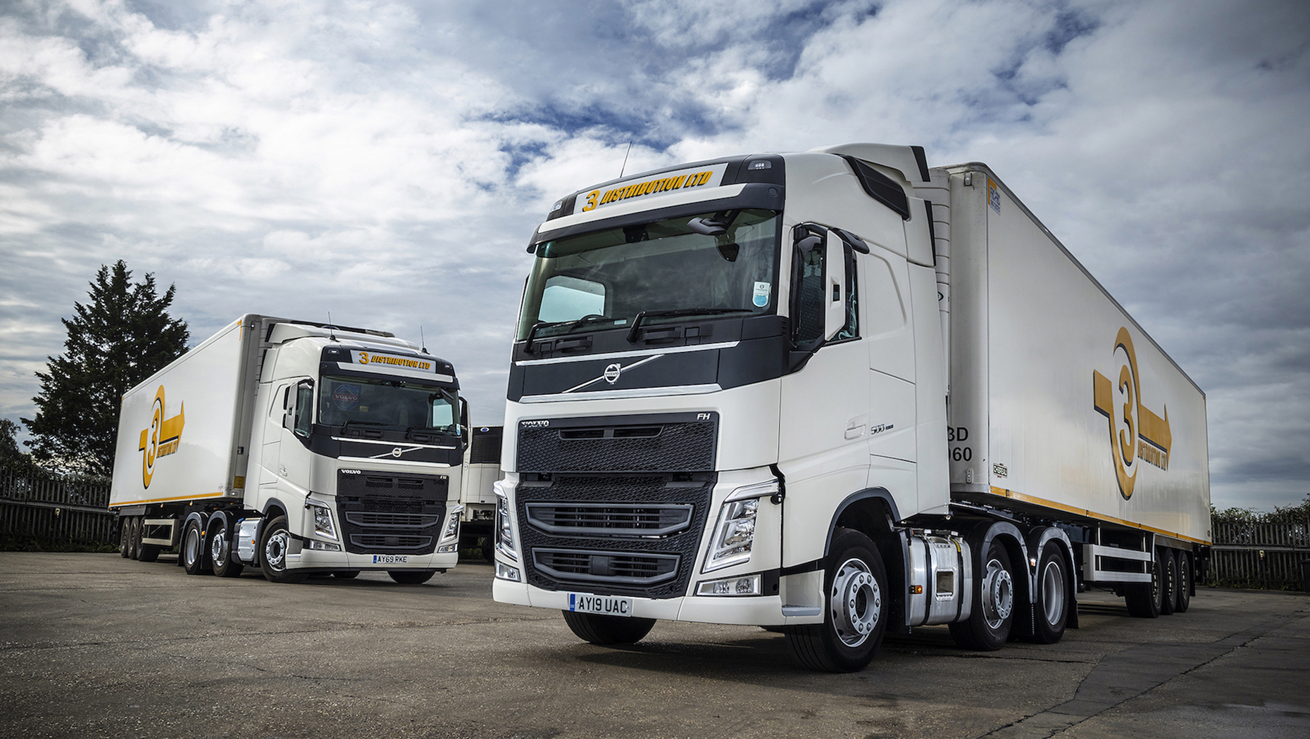 Three Distribution 3 distribution ltd invests for the long haul with six new volvo fh ...