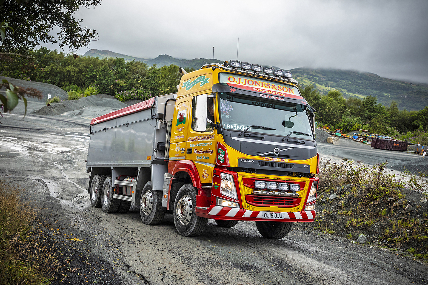 The UK's first I-Shift dual clutch Volvo FM rigid proves a top tip